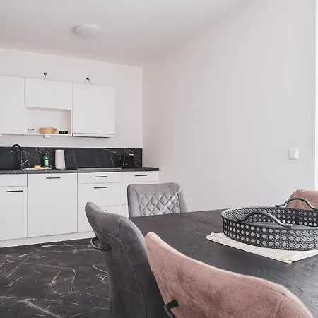 Reethus Reethus 2 * 博恩